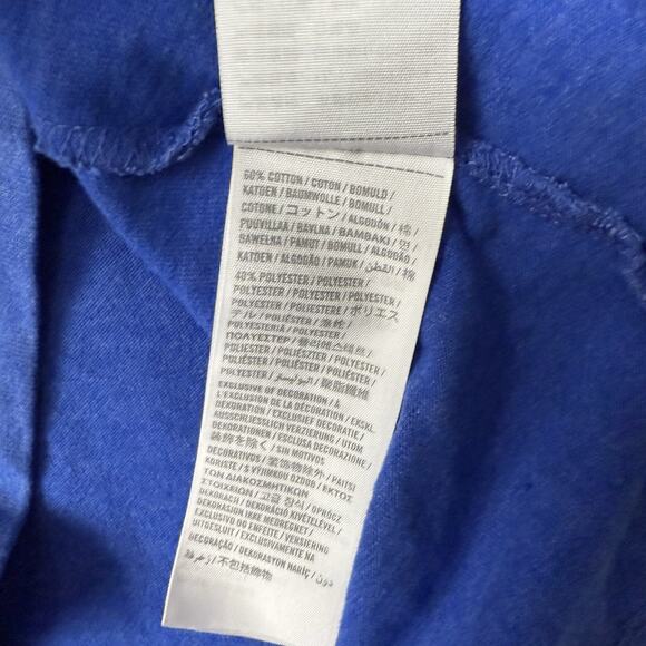 A&F Abercrombie & Fitch Men's Muscle Fit Y2K V-neck T-shirt Slim Fit Logo Tee - Picture 3 of 4